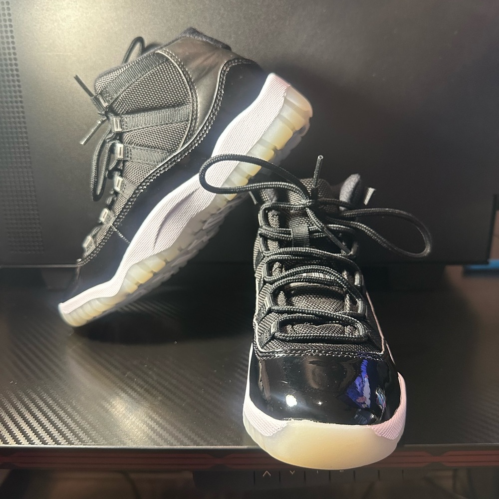 Jordan 11 Retro Jubilee 25th Anniversary Size: 2y boys